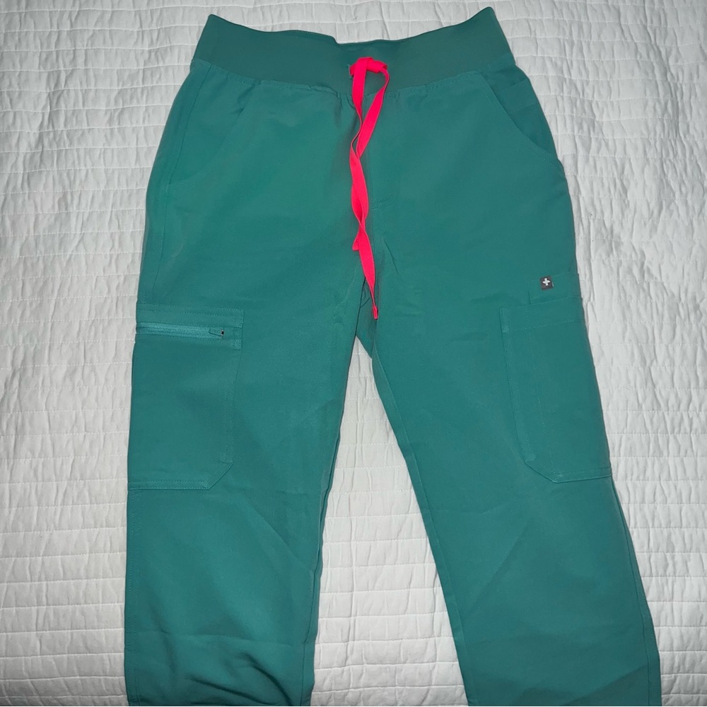 Figs Scrub bottoms size SMALL